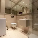 Atmospheric Apartment Victus Close To The Beach By Noclegi Renters *